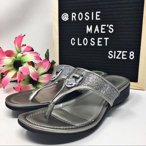 Marc Fisher Silver Gray Slip On Sandals Sz 8